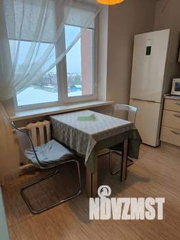 1-к квартира, посуточно, 40м2, 4/10 этаж