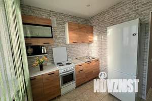 1-к квартира, посуточно, 35м2, 18/18 этаж