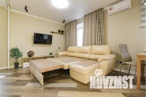 1-к квартира, посуточно, 40м2, 7/16 этаж