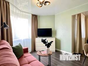 2-к квартира, посуточно, 40м2, 19/25 этаж