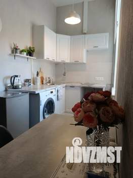 Студия квартира, посуточно, 32м2, 1/5 этаж