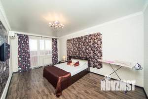 1-к квартира, посуточно, 50м2, 19/22 этаж