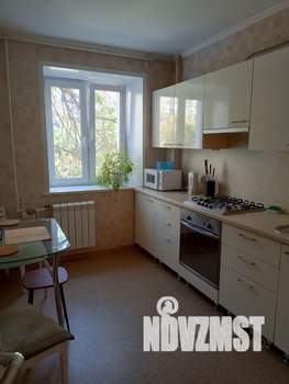 1-к квартира, посуточно, 37м2, 3/9 этаж