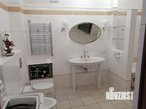 Студия квартира, на длительный срок, 136м2, 6/9 этаж