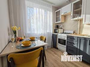 2-к квартира, посуточно, 45м2, 1/1 этаж