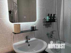 1-к квартира, посуточно, 42м2, 10/10 этаж