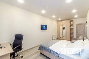 1-к квартира, посуточно, 43м2, 18/25 этаж