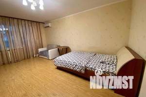 1-к квартира, посуточно, 47м2, 11/16 этаж