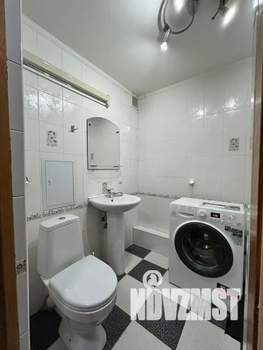 Студия квартира, посуточно, 32м2, 1/5 этаж