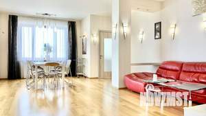 4-к квартира, на длительный срок, 200м2, 3/10 этаж