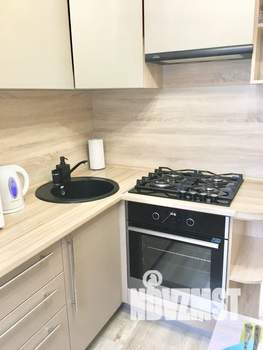 1-к квартира, посуточно, 33м2, 4/9 этаж