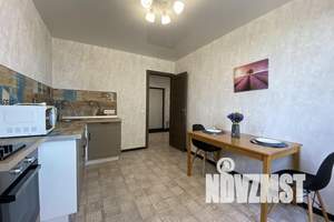 1-к квартира, посуточно, 36м2, 10/25 этаж