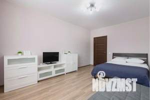 2-к квартира, посуточно, 47м2, 6/18 этаж