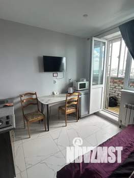 Студия квартира, посуточно, 35м2, 19/24 этаж