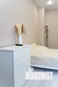 1-к квартира, посуточно, 44м2, 17/18 этаж