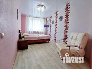 1-к квартира, посуточно, 56м2, 1/1 этаж