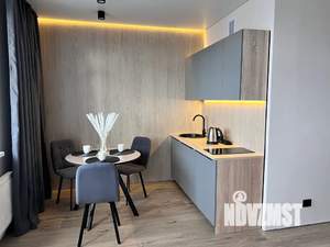 Студия квартира, посуточно, 35м2, 12/25 этаж