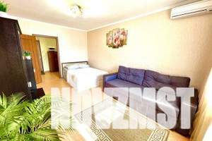 1-к квартира, посуточно, 50м2, 15/24 этаж