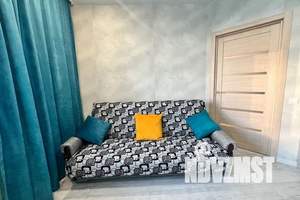 1-к квартира, посуточно, 35м2, 18/18 этаж