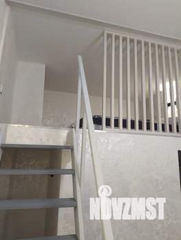 Студия квартира, посуточно, 34м2, 1/5 этаж