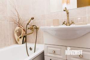 Студия квартира, посуточно, 45м2, 6/18 этаж