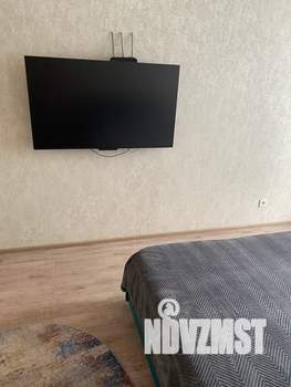 1-к квартира, посуточно, 42м2, 3/24 этаж