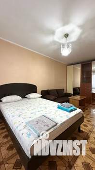 1-к квартира, посуточно, 38м2, 7/9 этаж