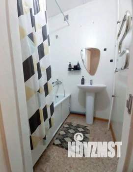 1-к квартира, посуточно, 35м2, 1/1 этаж