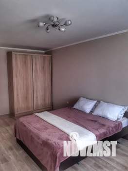 1-к квартира, посуточно, 37м2, 3/10 этаж