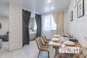 Студия квартира, посуточно, 42м2, 18/30 этаж