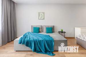 Студия квартира, посуточно, 39м2, 9/10 этаж