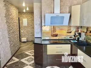 1-к квартира, посуточно, 43м2, 7/18 этаж