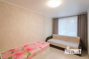 2-к квартира, посуточно, 46м2, 2/5 этаж