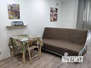 Студия квартира, посуточно, 32м2, 1/22 этаж