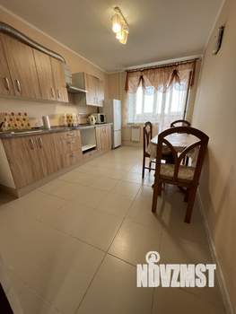 1-к квартира, посуточно, 50м2, 15/16 этаж