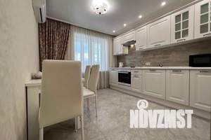 1-к квартира, посуточно, 40м2, 12/23 этаж