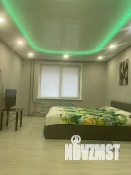 1-к квартира, посуточно, 37м2, 1/10 этаж