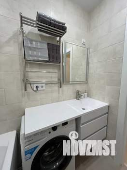 Студия квартира, посуточно, 30м2, 2/10 этаж