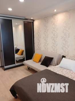 1-к квартира, посуточно, 39м2, 3/3 этаж