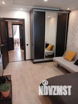 1-к квартира, посуточно, 39м2, 3/3 этаж