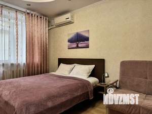 1-к квартира, посуточно, 37м2, 1/1 этаж