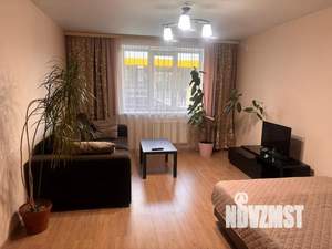 1-к квартира, посуточно, 41м2, 1/9 этаж