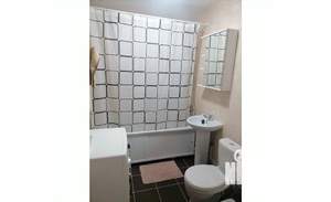 2-к квартира, посуточно, 57м2, 1/1 этаж