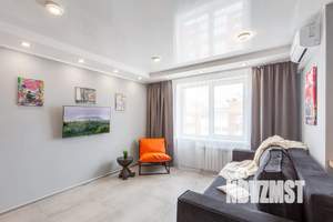 Студия квартира, посуточно, 39м2, 10/10 этаж
