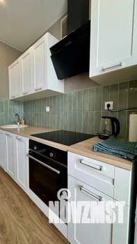 Студия квартира, посуточно, 40м2, 7/17 этаж