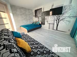 1-к квартира, посуточно, 35м2, 18/18 этаж