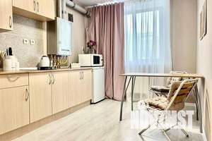 1-к квартира, посуточно, 37м2, 3/3 этаж