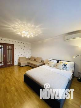 1-к квартира, посуточно, 45м2, 1/1 этаж