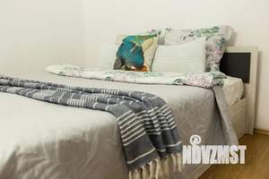 Студия квартира, посуточно, 42м2, 2/16 этаж