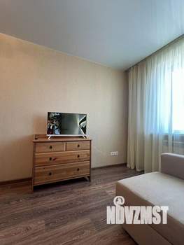 1-к квартира, посуточно, 37м2, 3/3 этаж